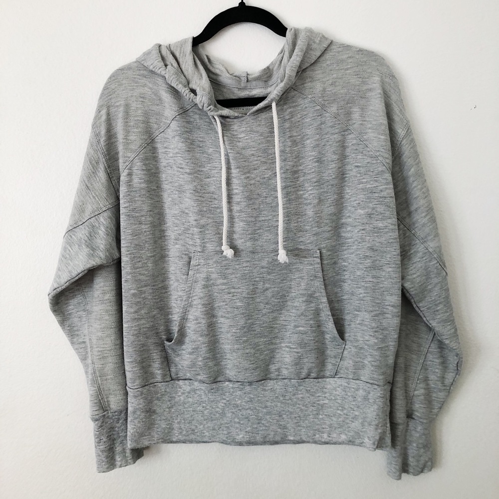 American Eagle grey hoodie